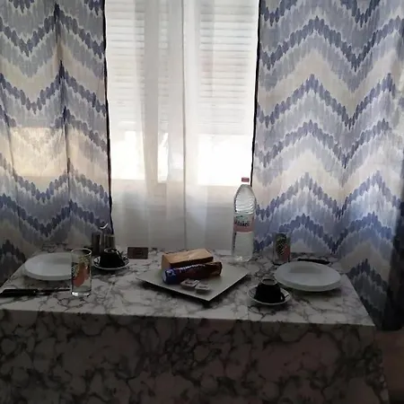 κεντρικό στούντιο στην καρδίτσα. شقة