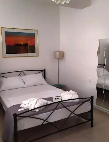 κεντρικό στούντιο στην καρδίτσα. *