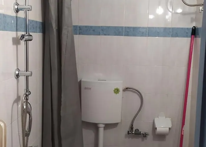 κεντρικό στούντιο στην καρδίτσα. *